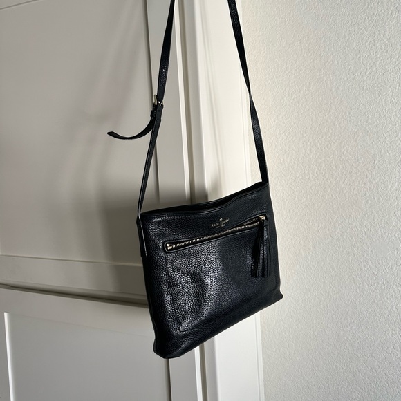 Kate Spade New York Chester Street Dessi Crossbody Tassel Bag black leather - Picture 2 of 3